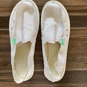 Sanuk Slippers/Shoes/Sandals